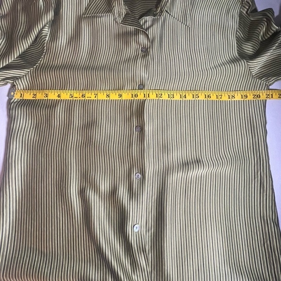 Vintage 100% Silk Button Down striped base layer career work Blouse Top Sz 12 - Picture 5 of 10